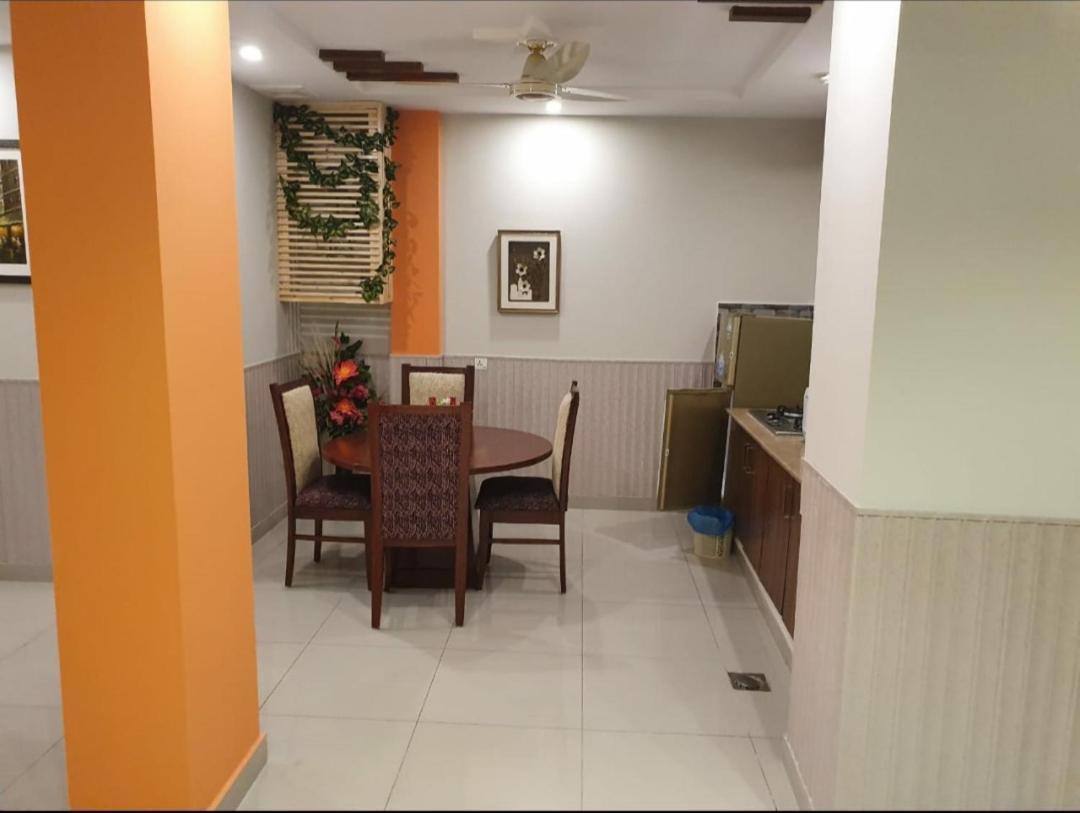 Hak Mall Suites And Apartments Rawalpindi Zewnętrze zdjęcie